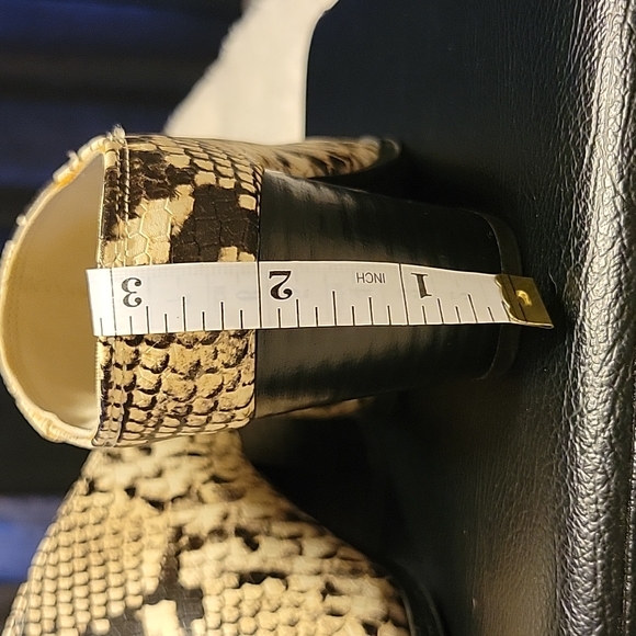 Call It Spring Python print mules - Picture 10 of 11